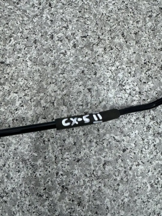 Soporte de Capó Mazda CX-5 OEM BAT 2017-2021 image 3