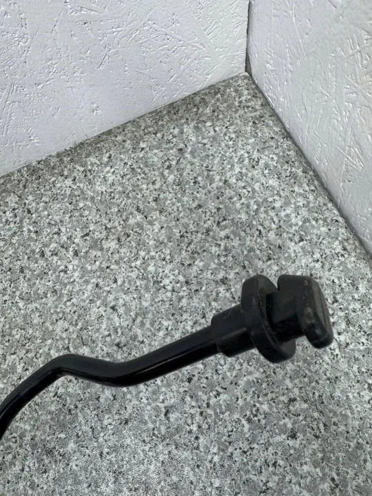 Soporte de Capó Mazda CX-5 OEM BAT 2017-2021 image 6
