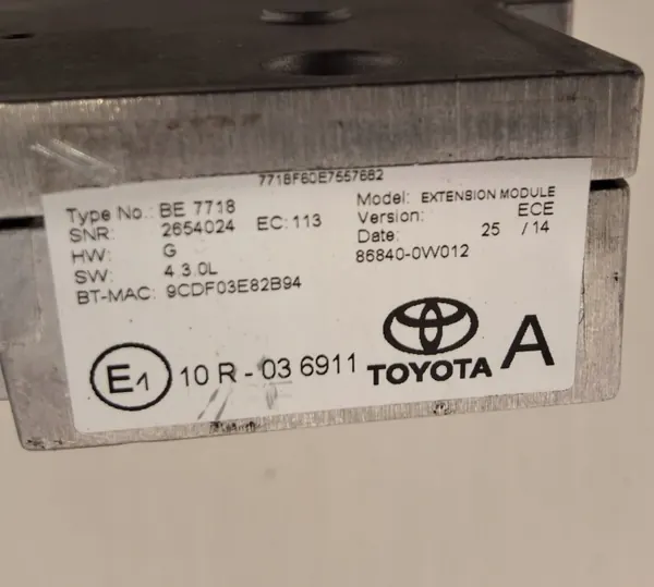 Toyota Auris II Navigationsmodul OEM 86840-0W012 image 4