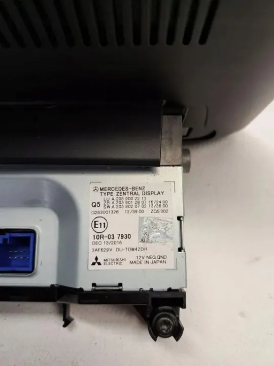 Écran de navigation OEM A2059012807 pour Mercedes-Benz C W205 image 2