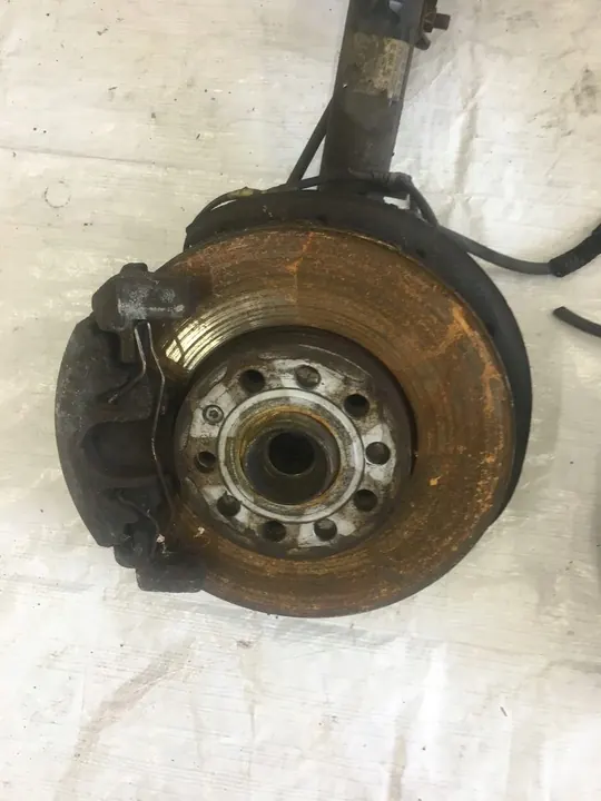 Kit di sospensione Ammortizzatore Volkswagen Touran 2003-2010 image 6