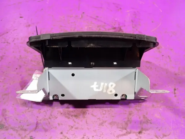 Toyota Yaris Verso 99-06 radio display OEM 86110-52030-C0 image 4