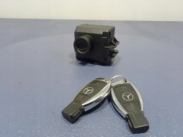 Mercedes-avain OEM A2469057901 B-luokka W246 image 2
