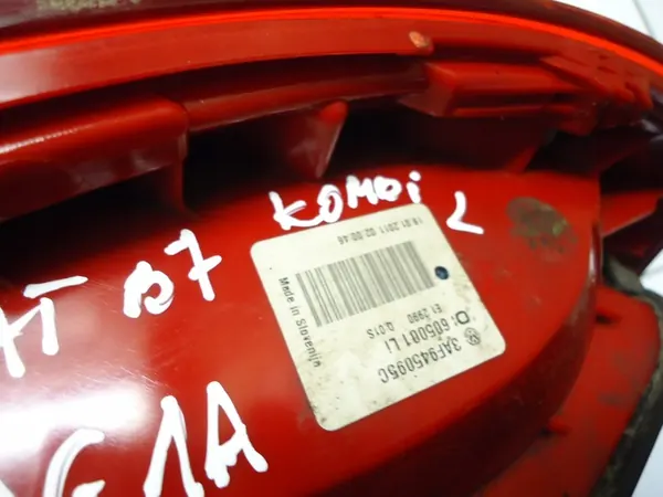 VW Passat B7 Kombi Luz Trasera Derecha image 4