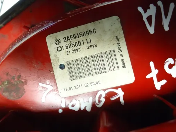 VW Passat B7 Kombi Luz Trasera Derecha image 5