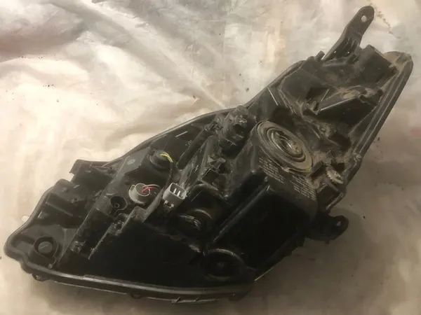 Lámpara Derecha Toyota Yaris III 2017 811300DJ90 Original image 6