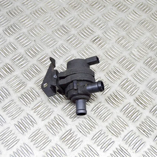 Vattenpump AUDI Q7 (4L) 3.0L Diesel 2007 image 2