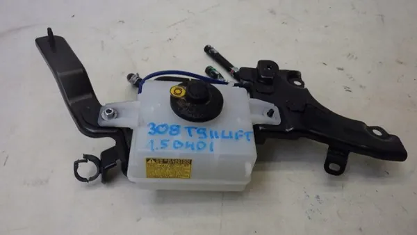 Remvloeistofreservoir OEM 5 voor Peugeot 308 T9 image 2