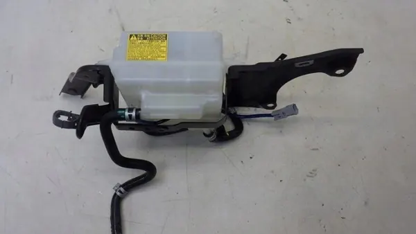 Remvloeistofreservoir OEM 5 voor Peugeot 308 T9 image 4
