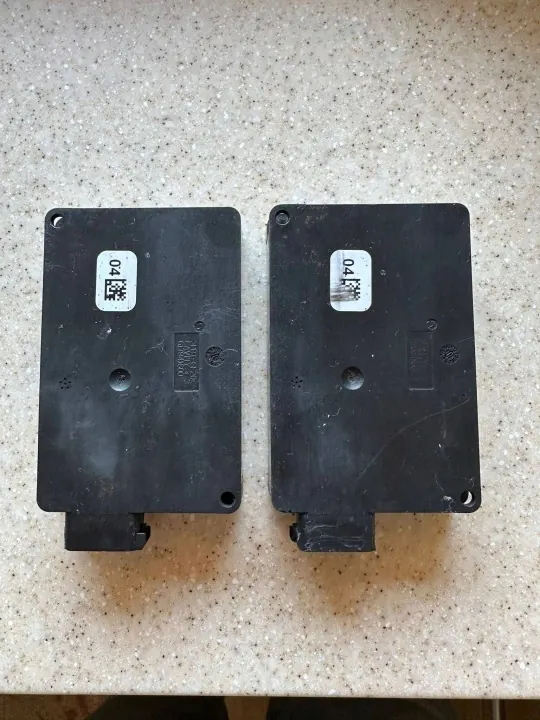 Radar Mercedes OEM A0009050210 - Usado image 3