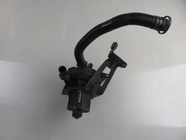 Pompe à air secondaire OEM 7L0906279 pour Audi Q7 4.2 FSI image 3