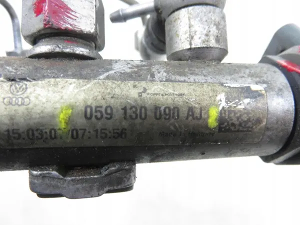 Rail d'injection Audi A4 B8 3.0 TDI OEM 059130090AJ image 4