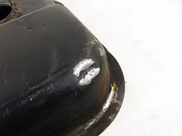 Tanque de combustível Hyundai Santamo 2 OEM G4CP - Usado image 4