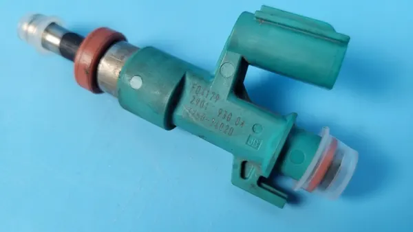 Einspritzdüse OEM 23250-24020 für Toyota RAV4 V 2.0 image 3