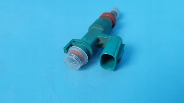 Einspritzdüse OEM 23250-24020 für Toyota RAV4 V 2.0 image 6