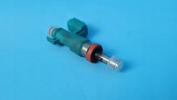 Einspritzdüse OEM 23250-24020 für Toyota RAV4 V 2.0 image 8