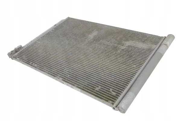 BMW F01 F02 F06 F07 F10 F12 Ilmastointiradiaattori 9255983 image 3