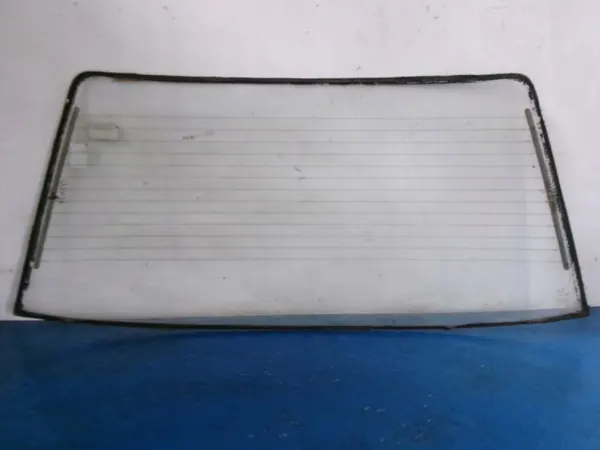 Vitre Arrière Audi 100 C2 OEM CADILAK-Bochnia-16500 image 3