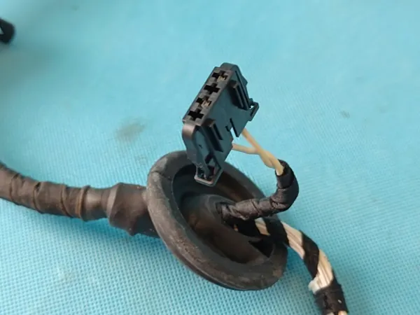 Harness Puerta Trasera Derecha OEM 5NA971694BQ VW Tiguan image 3
