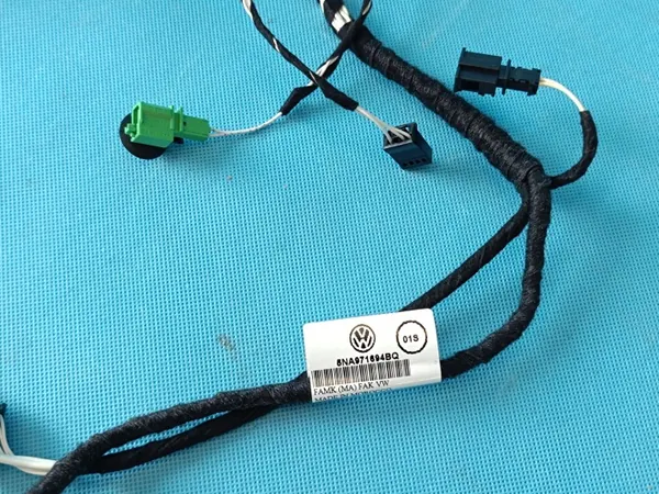 Harness Puerta Trasera Derecha OEM 5NA971694BQ VW Tiguan image 8