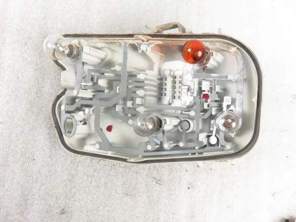Insert Phare Arrière Gauche Audi A6 C6 OEM 436071 image 2