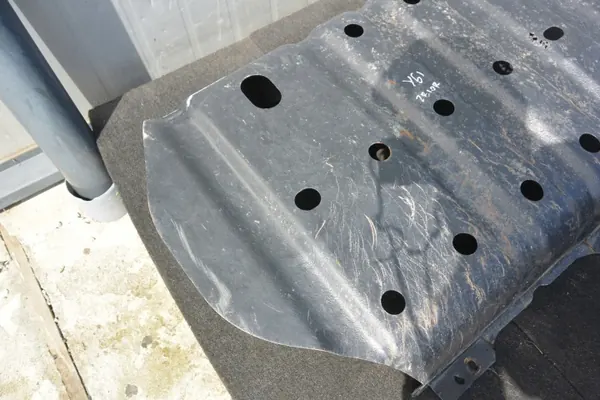 Protetor de tanque metálico OEM para Nissan Patrol Y61 image 5