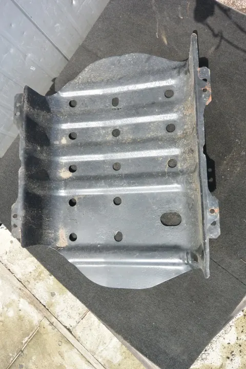 Protetor de tanque metálico OEM para Nissan Patrol Y61 image 7