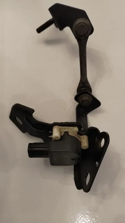 ASX Lancer Outlander 4007 4008 C4 Sensor de Nível OEM image 3