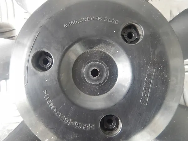 Pá do ventilador KIA SORENTO III OEM KIASORENTOIIIWIATRA image 3