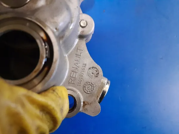 DACIA DUSTER 1.6 SCE OIL PUMP 150107151R image 2