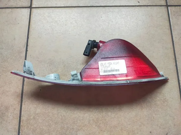 Volvo V40 Cross achterbumper reflector OEM 31395551 image 3