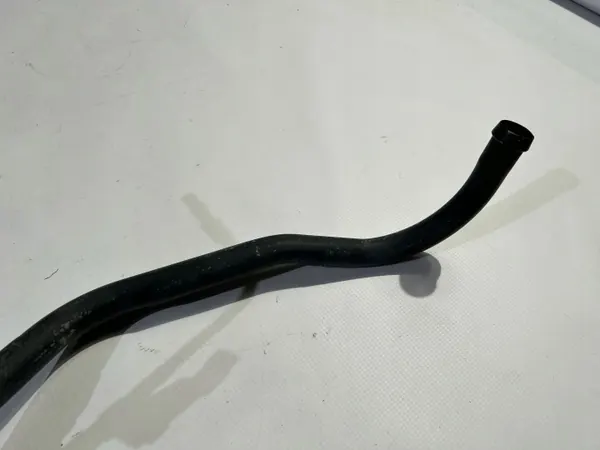 Dodge Challenger Kraftstoff-Einfüllstutzen OEM 68061727AE image 5
