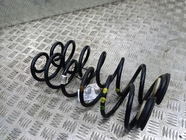 Opel Astra L Kombi Bakfjädring Set OEM Wrakowisko-12302- image 2