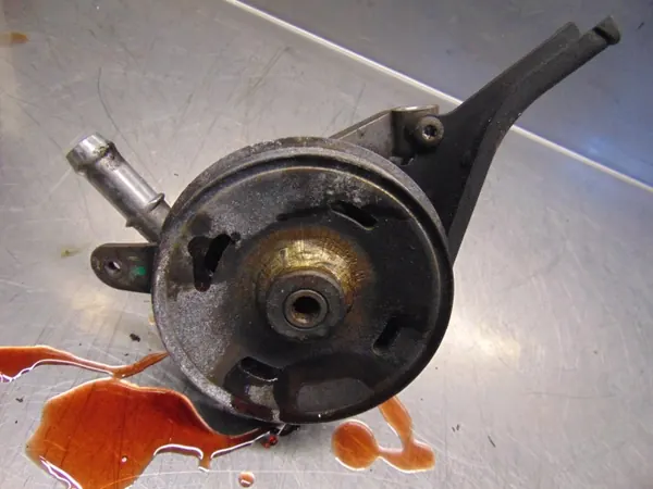 Styrpump OEM 50501731 för Alfa Romeo 159 image 3