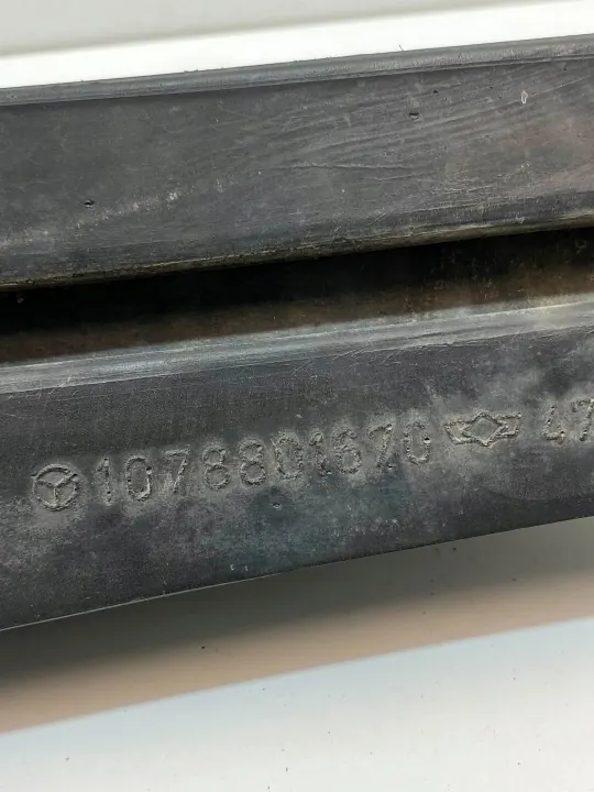 Mercedes-Benz voorbumper onderdelen OEM A1078801570 image 5