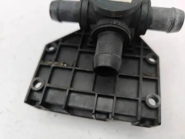Soupape de refroidissement Tesla OEM 600737000B - Occasion image 7