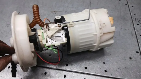 Bomba de combustível Mazda 3 BK 2.0B 03-09R 3N619H307 image 8