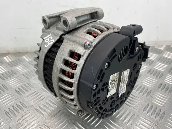 Vaihtovirtageneraattori Mercedes S-Class W221 63 AMG M156 image 4