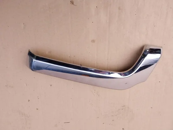 Oikea krominen puskurimalli Mitsubishi Pajero IV 2015 image 2