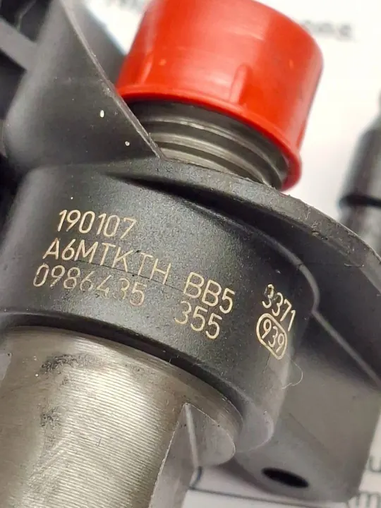 Iniettore MERCEDES OM642 A6420701987 image 4