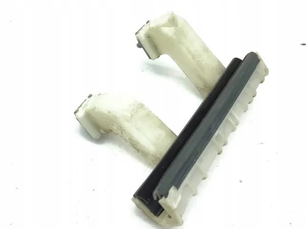 OEM AMD180025 Moldura Janela Porta Dianteira Direita image 4
