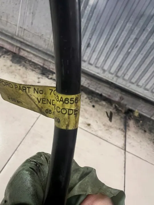 Servoschlauch OEM 7g91-3a656-fb - Gebraucht image 7