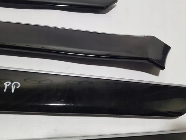 Set de Garnitures Portes OEM A2127300622AAA Mercedes W212 image 5
