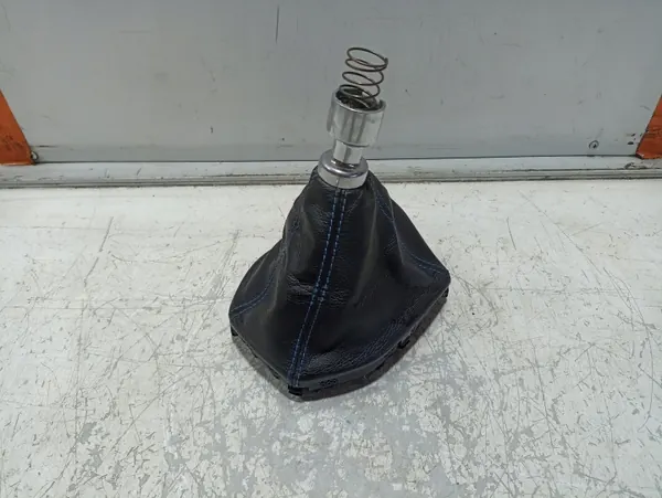 Pomo de cambio FORD FIESTA MK8 GAŁKA MIESZEK SKÓRA ST OEM image 5