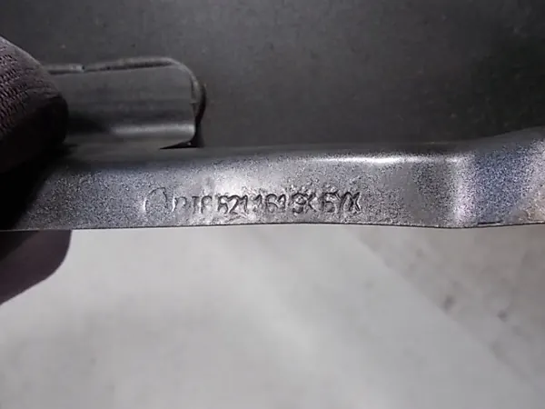 Parafango anteriore sinistro Skoda OE 3T0821021 image 10