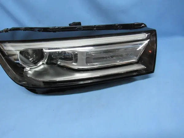 Faros derecho Audi Q5 80A Bi-Xenon D5S LED image 2