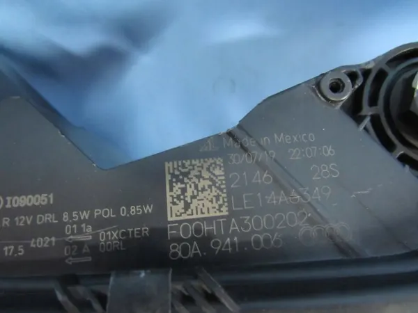 Faros derecho Audi Q5 80A Bi-Xenon D5S LED image 8