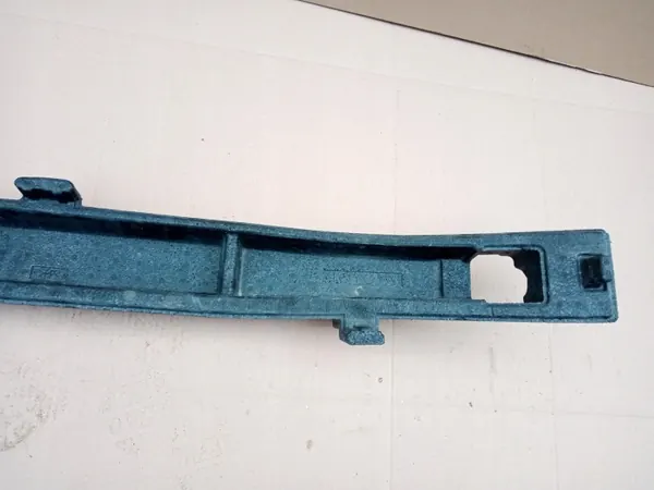 Absorvedor para-choques dianteiro Toyota Yaris IV OEM 52611-K0010 image 4
