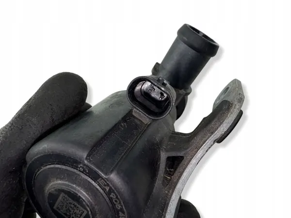 Électrovanne d'eau OEM 1EA906457 pour Audi Q4 e-tron image 3