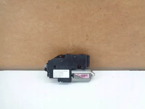 Opel Mokka I kattoluukumoottori OEM 50006585 image 2